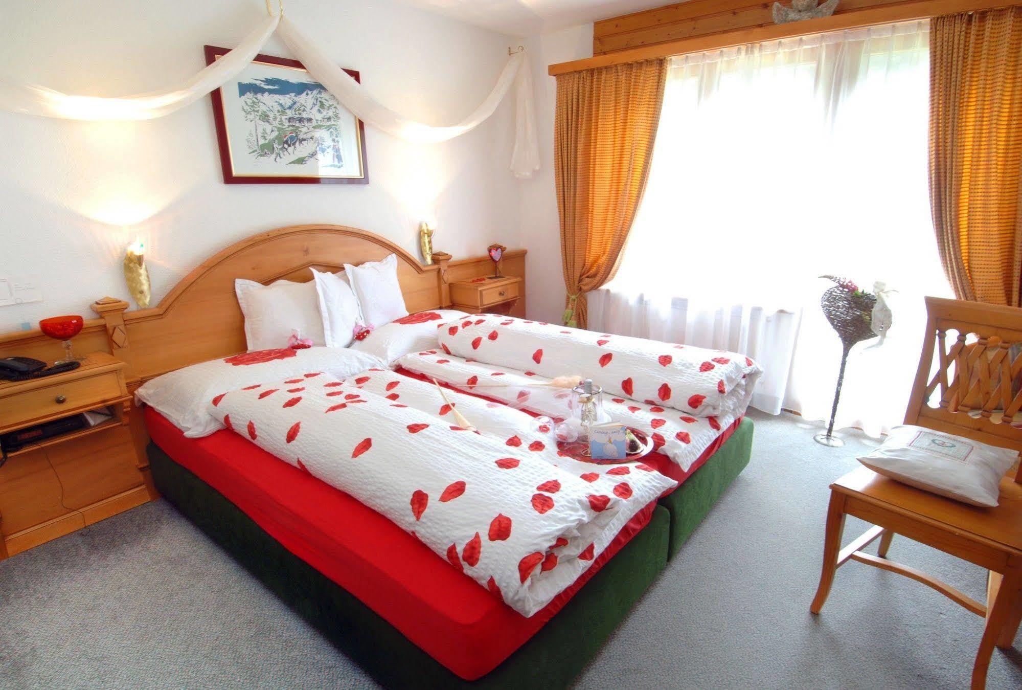 Hotel Restaurant Buerchnerhof Burchen Екстер'єр фото